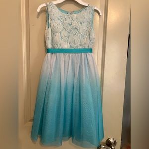 Nice white/blue ombré special occasion dress.